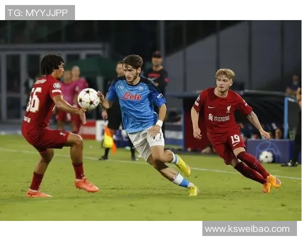 欧冠足球明星阵容揭秘谁是赛场上的璀璨之星